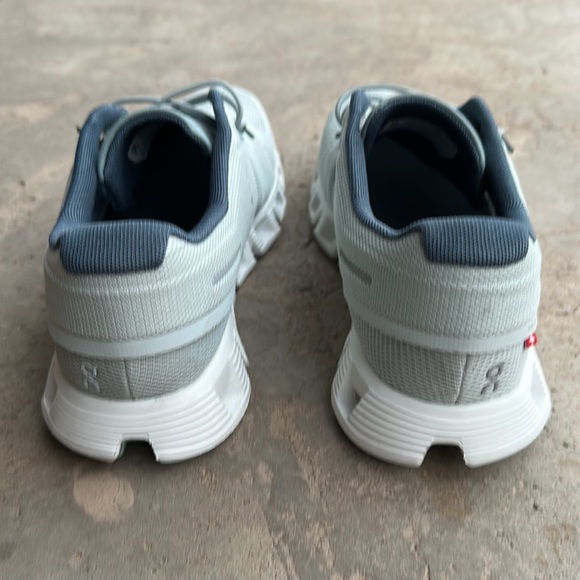 ON Running Womens Shoe Size 7.5 NEW - Picture 5 of 8